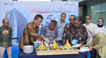 Pelindo Regional 1 Potong Tumpeng Peringati Hari Pelindo ke-5