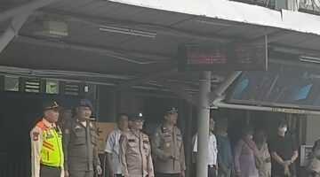 Padat Penumpang, Stasiun Pondok Ranji Diserbu Ribuan Pengguna KRL Green Line Menuju Tanah Abang