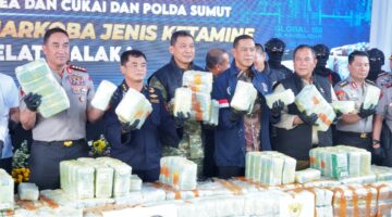 Gebrakan di Belawan,…!!! Pangdam I/BB Dampingi Kapolri Ungkap 1.16 Ton Ketamine di Kapal Tanker Global 168 Bendera Mongolia 
