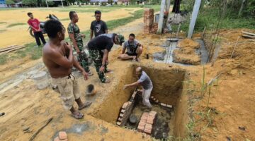 Semangat Gotong Royong Warnai Pembangunan MCK TMMD ke-130 Kodim 0209/Labuhanbatu di Desa Aek Batu