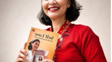 Bahasa Tinggi, Honor Mahal, dan Bangsa yang Mudah Tertipu