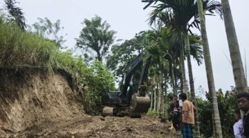 Program TMMD, Jalan Menuju Perkebunan Masyarakat Kampung Pepelah Dibuka